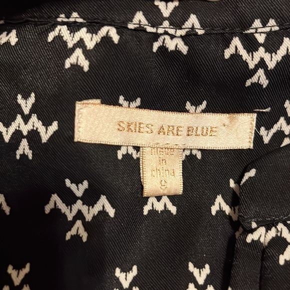 SKIES Are Blue Black and White Patterned Top Size S - Picture 4 of 6